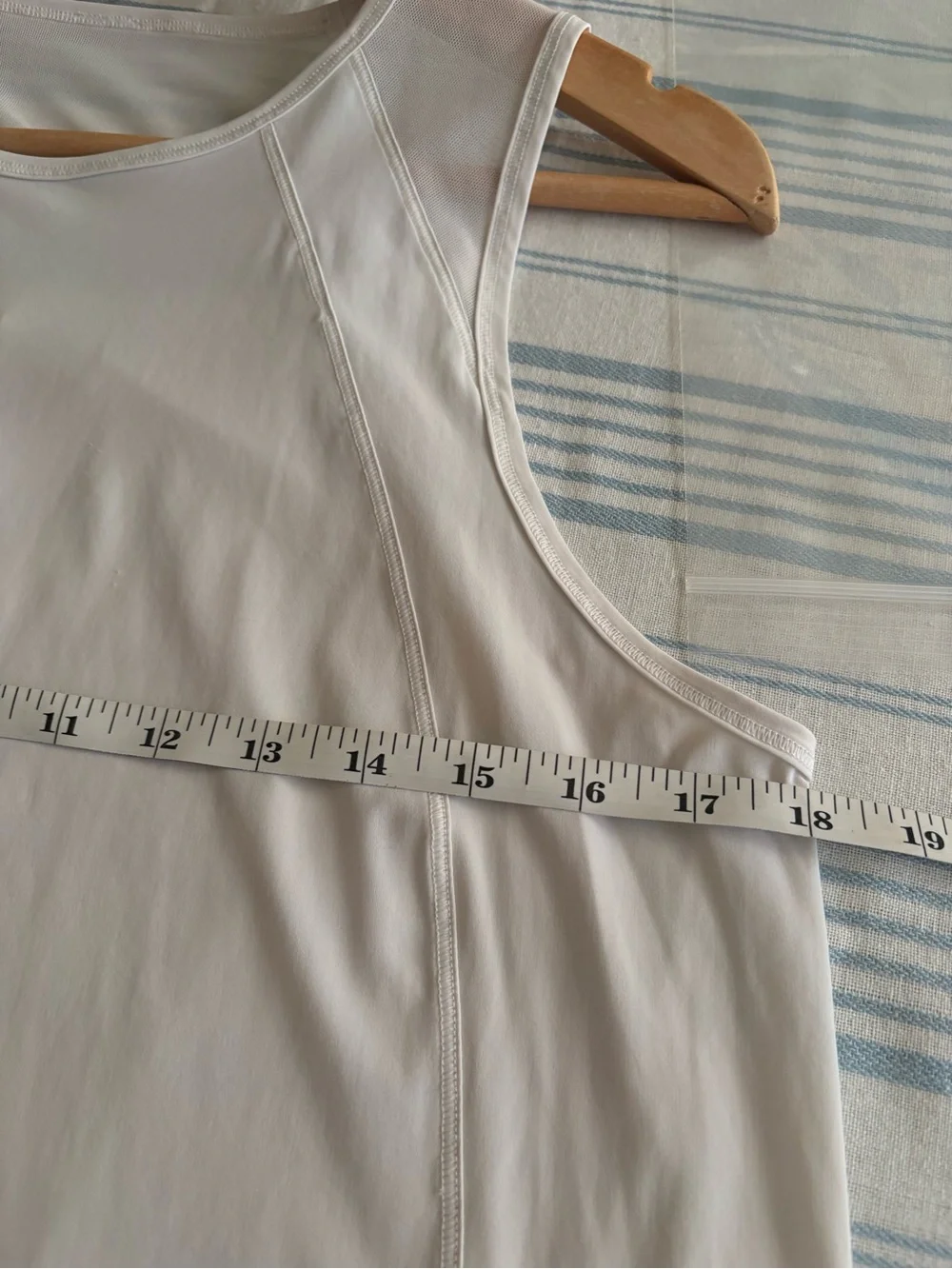 Lululemon • Sculpt Tank • Size 8 - Picture 5 of 5